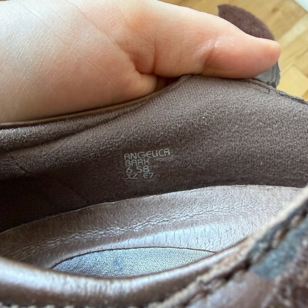 Earth Shoes Womens Sz 6.5 B Angelica Mary Jane Flats Brown Leather Hook And Loop - Picture 8 of 9